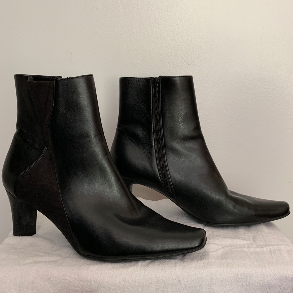 Liz Claiborne black ankle boots